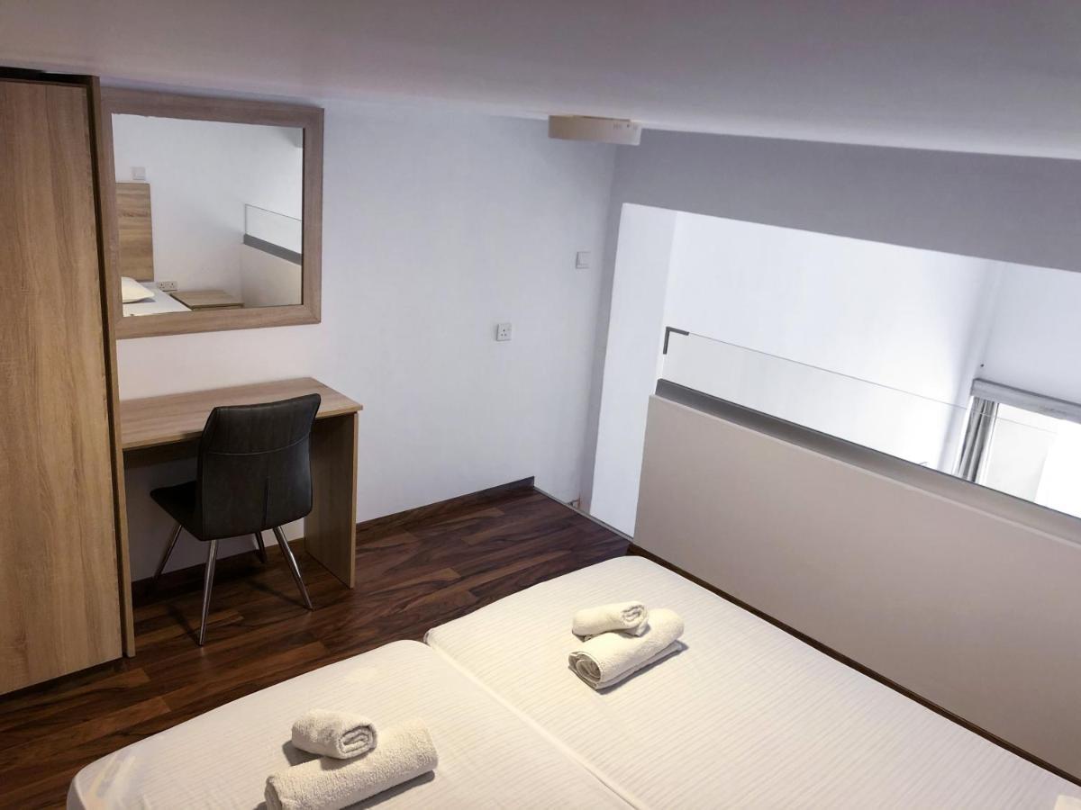 איה נאפה Cozy Loft Apartment מראה חיצוני תמונה